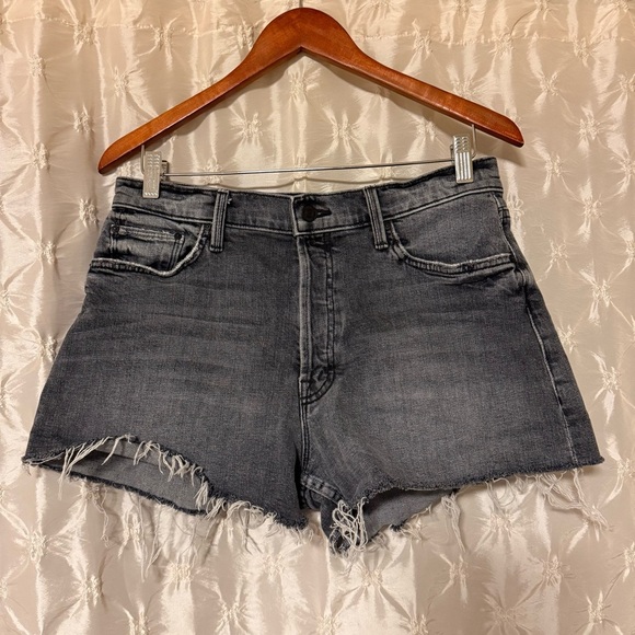 MOTHER The Tomcat Kick Fray Cut Off Denim Jean Shorts Gray He’ll Yeah! - Picture 1 of 13